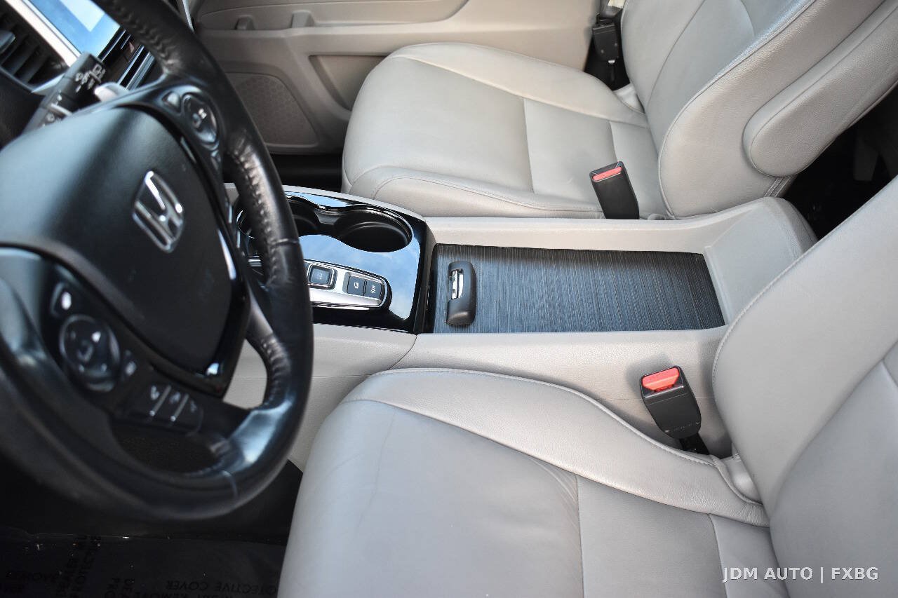 Used 2016 Honda Pilot Touring image 33