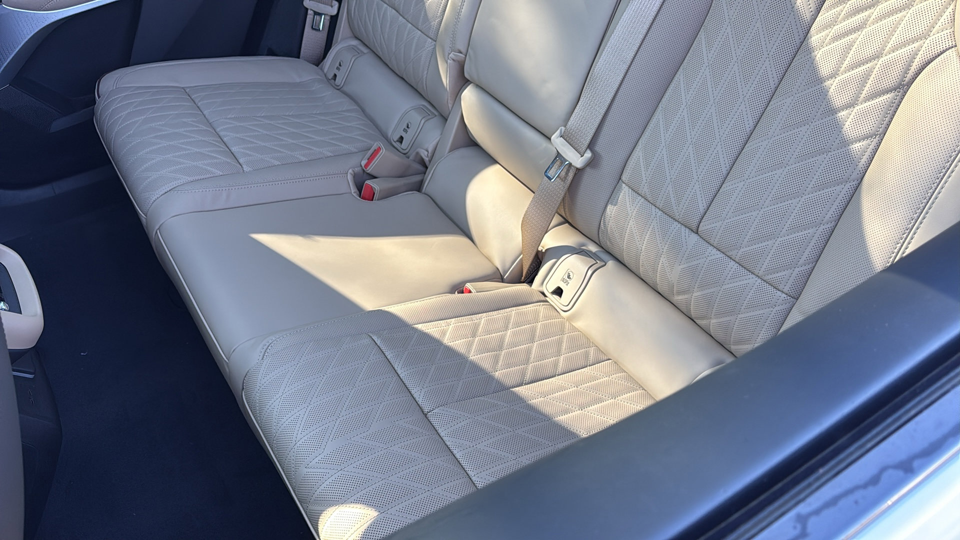 New 2026 Cadillac Lyriq Signature Luxury image 29