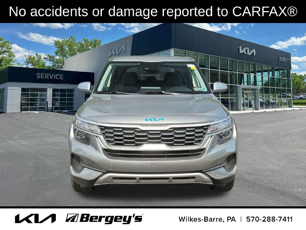 Certified 2023 Kia Seltos LX AWD/4WD image 2
