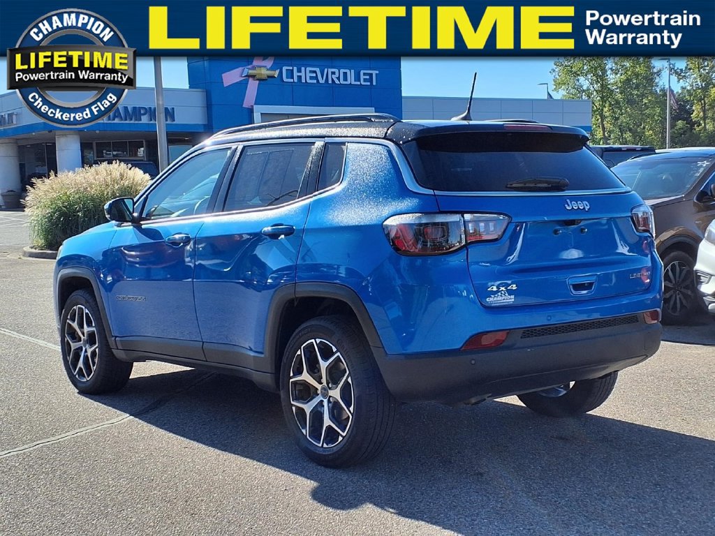 Used 2025 Jeep Compass Limited AWD/4WD image 7