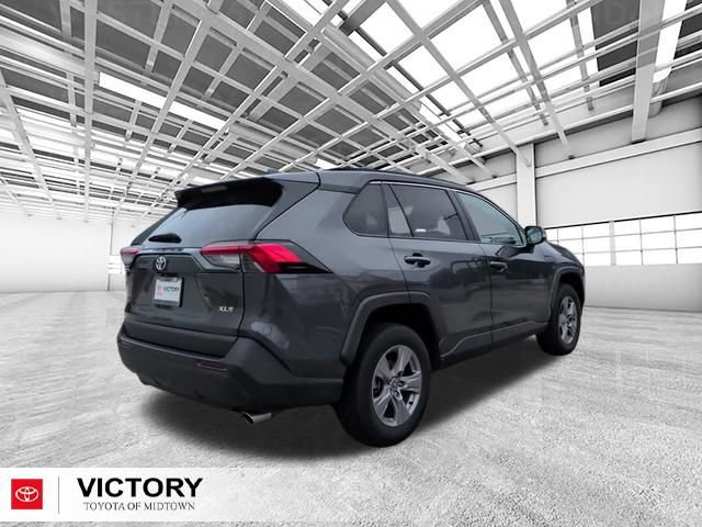 Used 2024 Toyota RAV4 XLE video 3