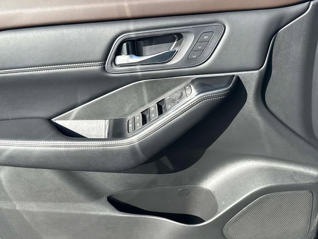 Certified 2023 Nissan Rogue SL w/ SL Premium Package image 24