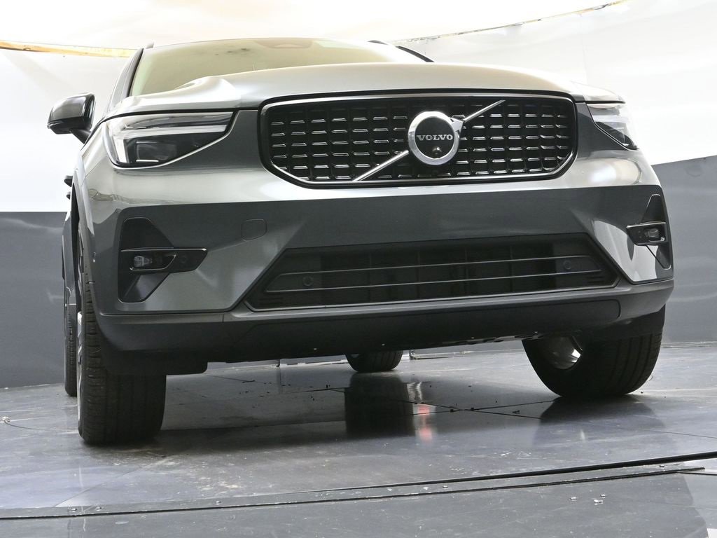 New 2026 Volvo XC40 B5 Ultra w/ Protection Package Premier image 41