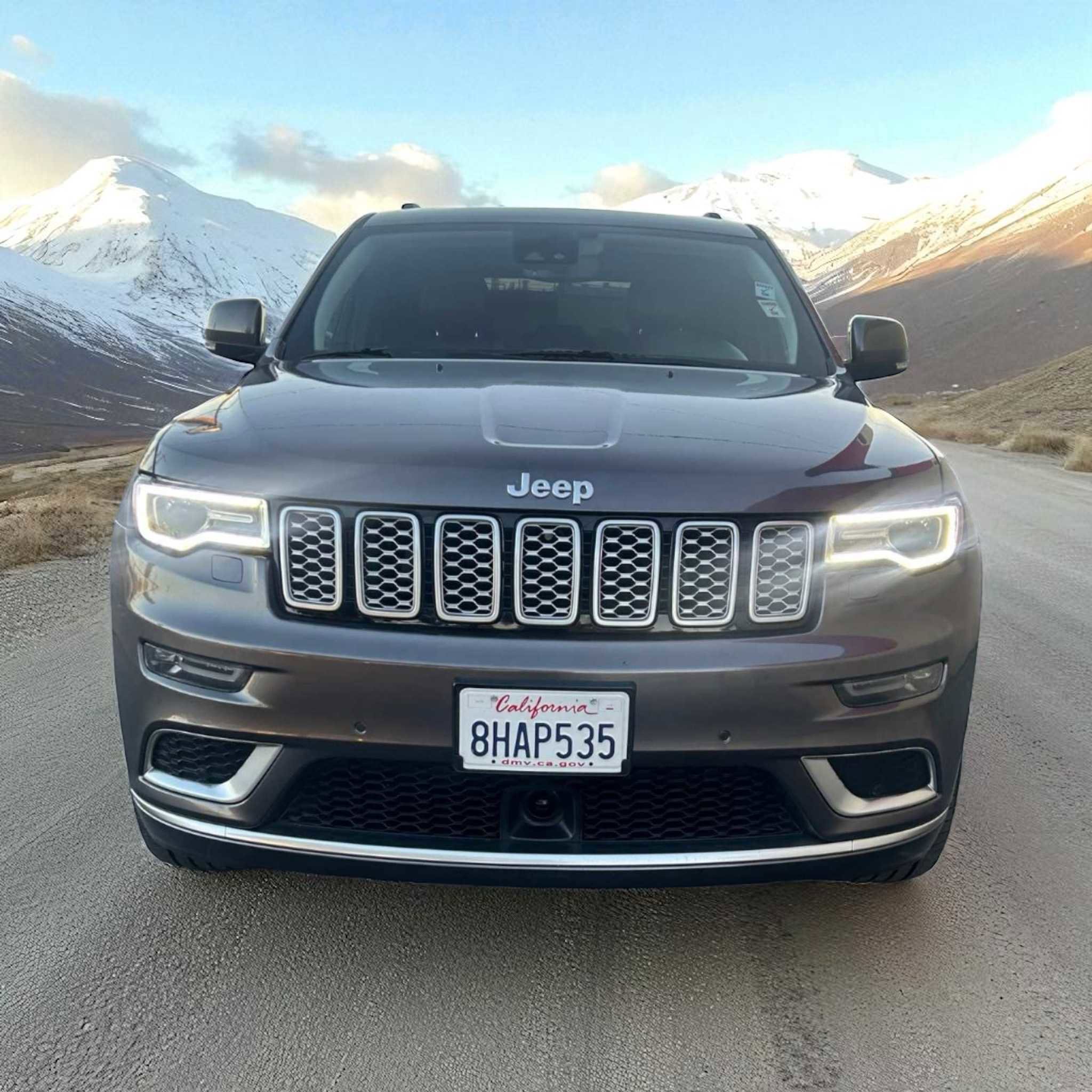 Used 2018 Jeep Grand Cherokee Summit w/ Platinum Series Group image 2