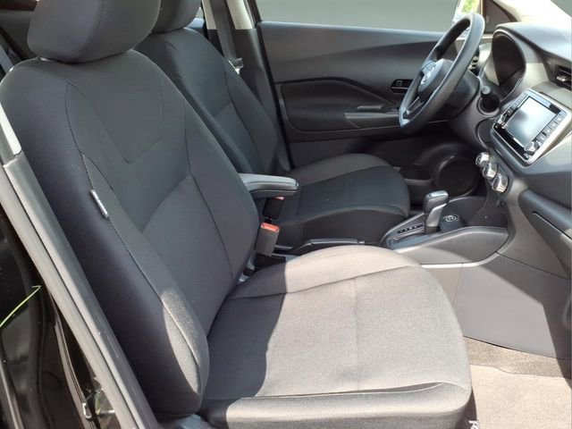 Certified 2025 Nissan Kicks Play S FWD image 17