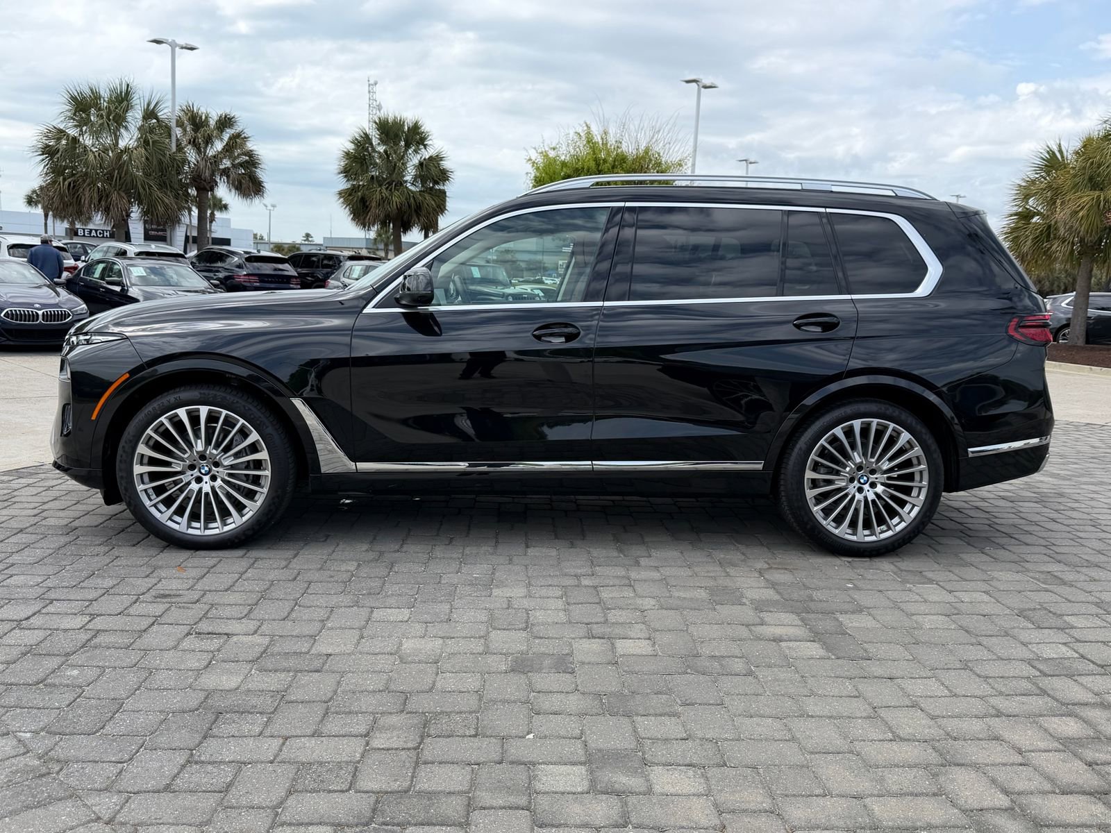 Used 2024 BMW X7 xDrive40i image 12