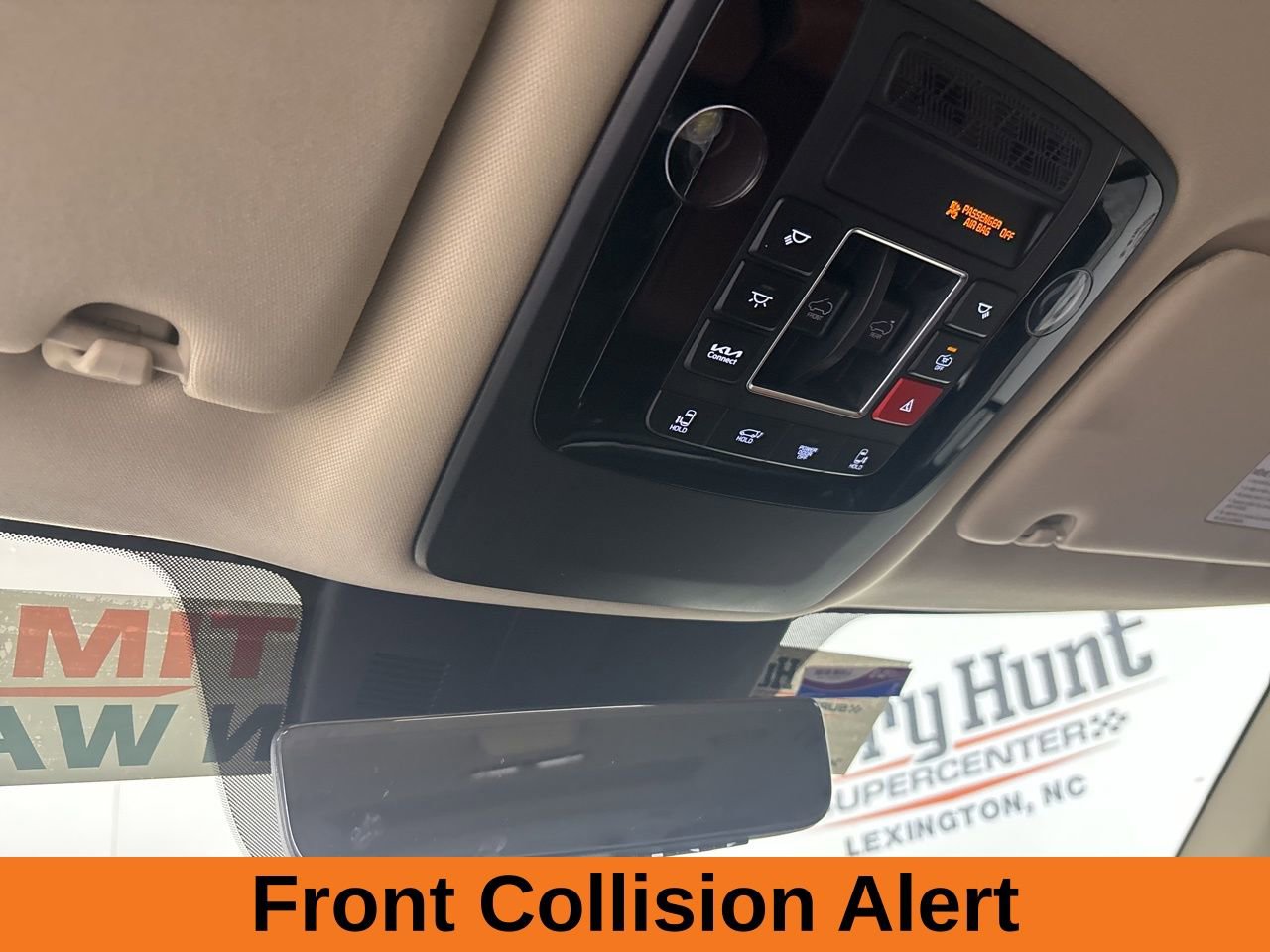 Used 2025 Kia Carnival SX Prestige image 18