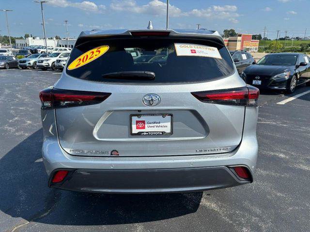 Certified 2025 Toyota Highlander Limited AWD/4WD image 5