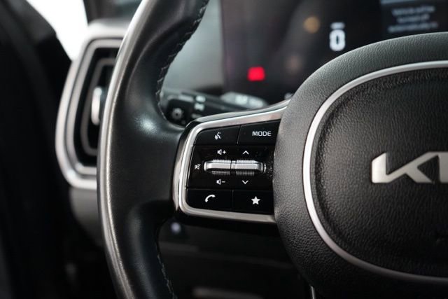 Used 2024 Kia Sorento S image 22