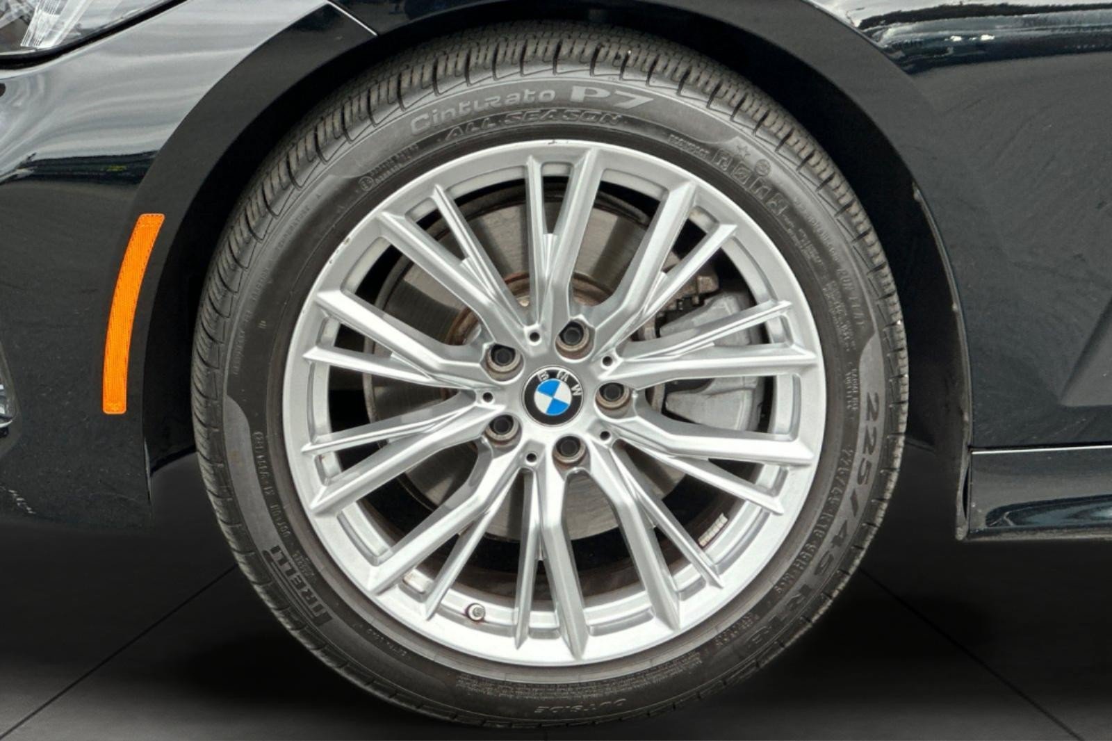 Used 2023 BMW 330i Sedan w/ Driving Assistance Package RWD image 25