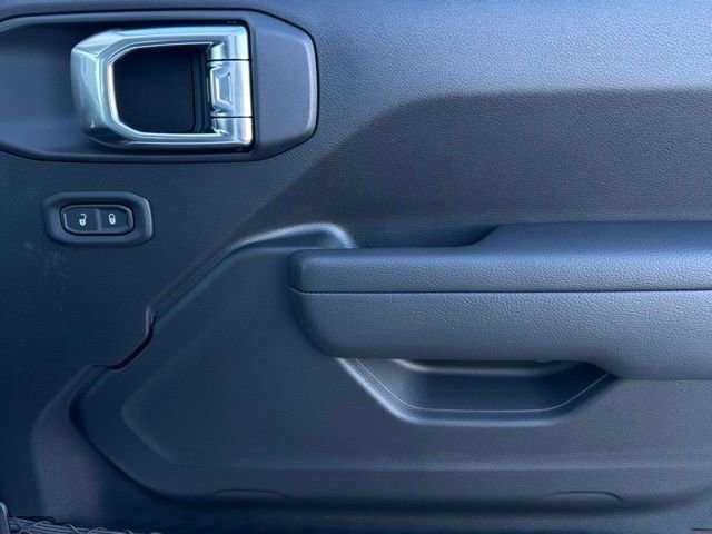 New 2026 Jeep Gladiator Sport AWD/4WD image 24