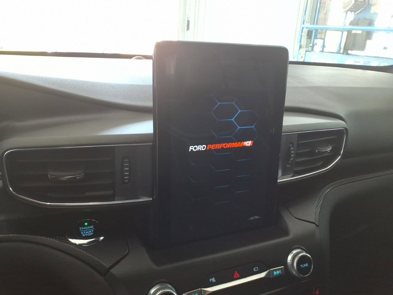 Used 2020 Ford Explorer ST w/ ST Street Pack image 23