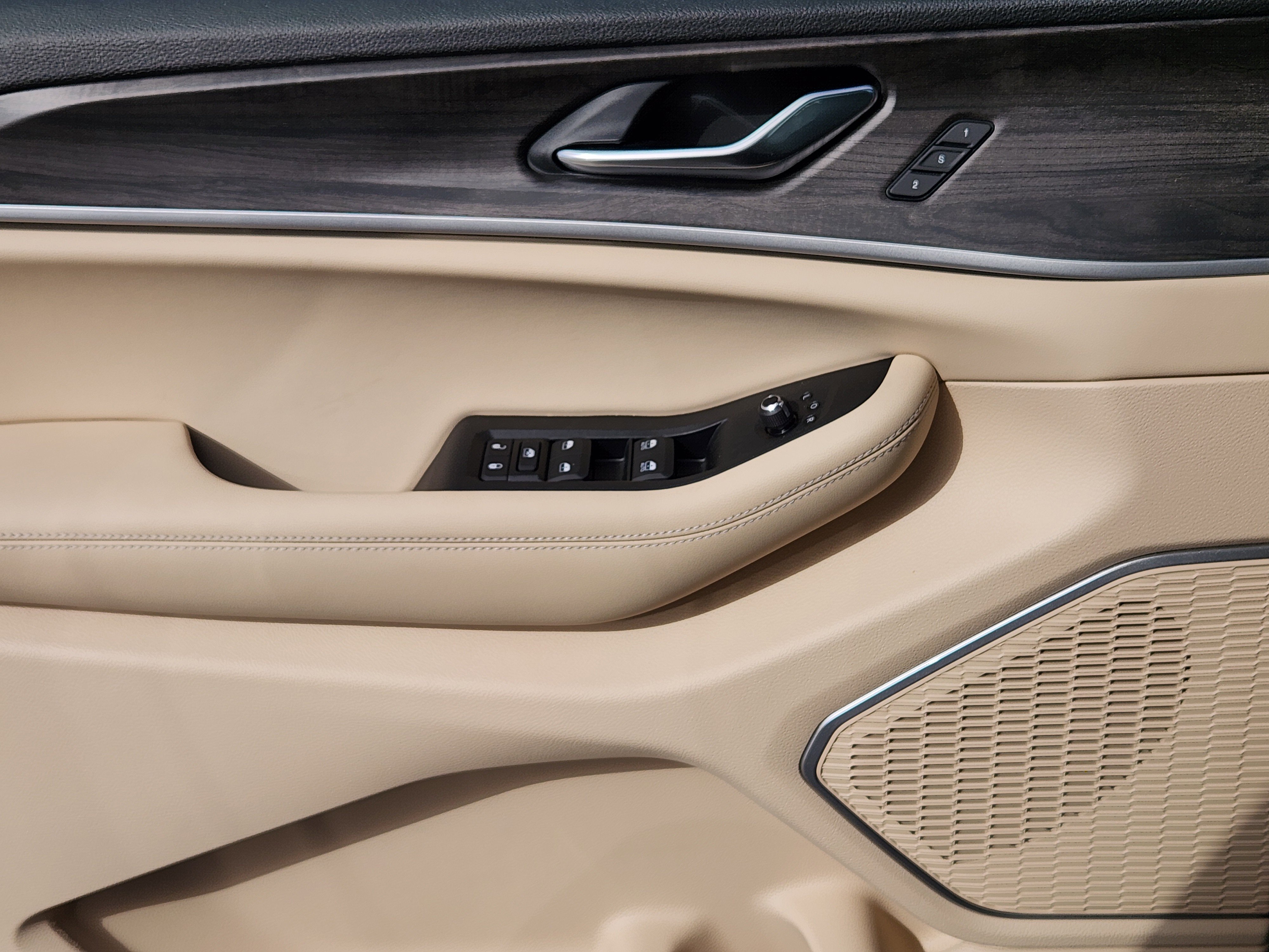 New 2026 Jeep Grand Cherokee Limited AWD/4WD image 18