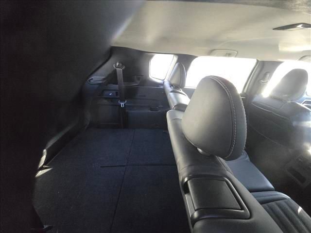 Used 2025 Mitsubishi Outlander SE FWD image 32