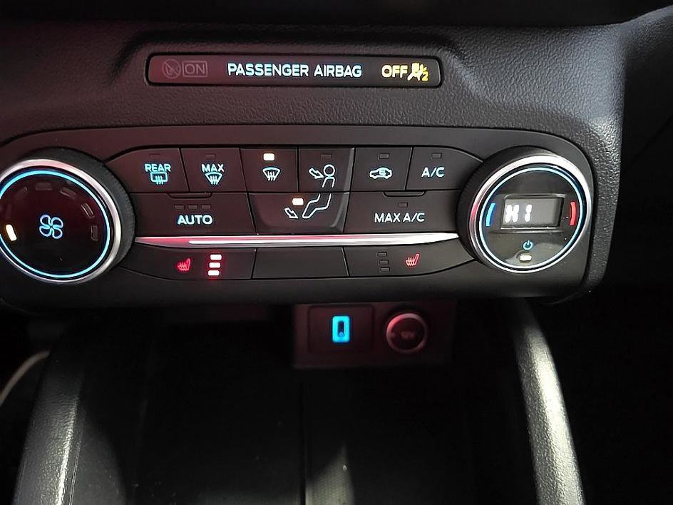 Used 2020 Ford Escape SE image 21