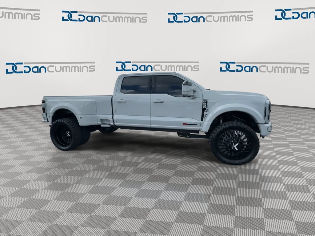 Used 2026 Ford F450 Platinum w/ FX4 Off-Road Package AWD/4WD image 2