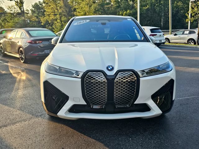 Used 2023 BMW iX xDrive50 w/ Ultimate Package 2 AWD/4WD image 3