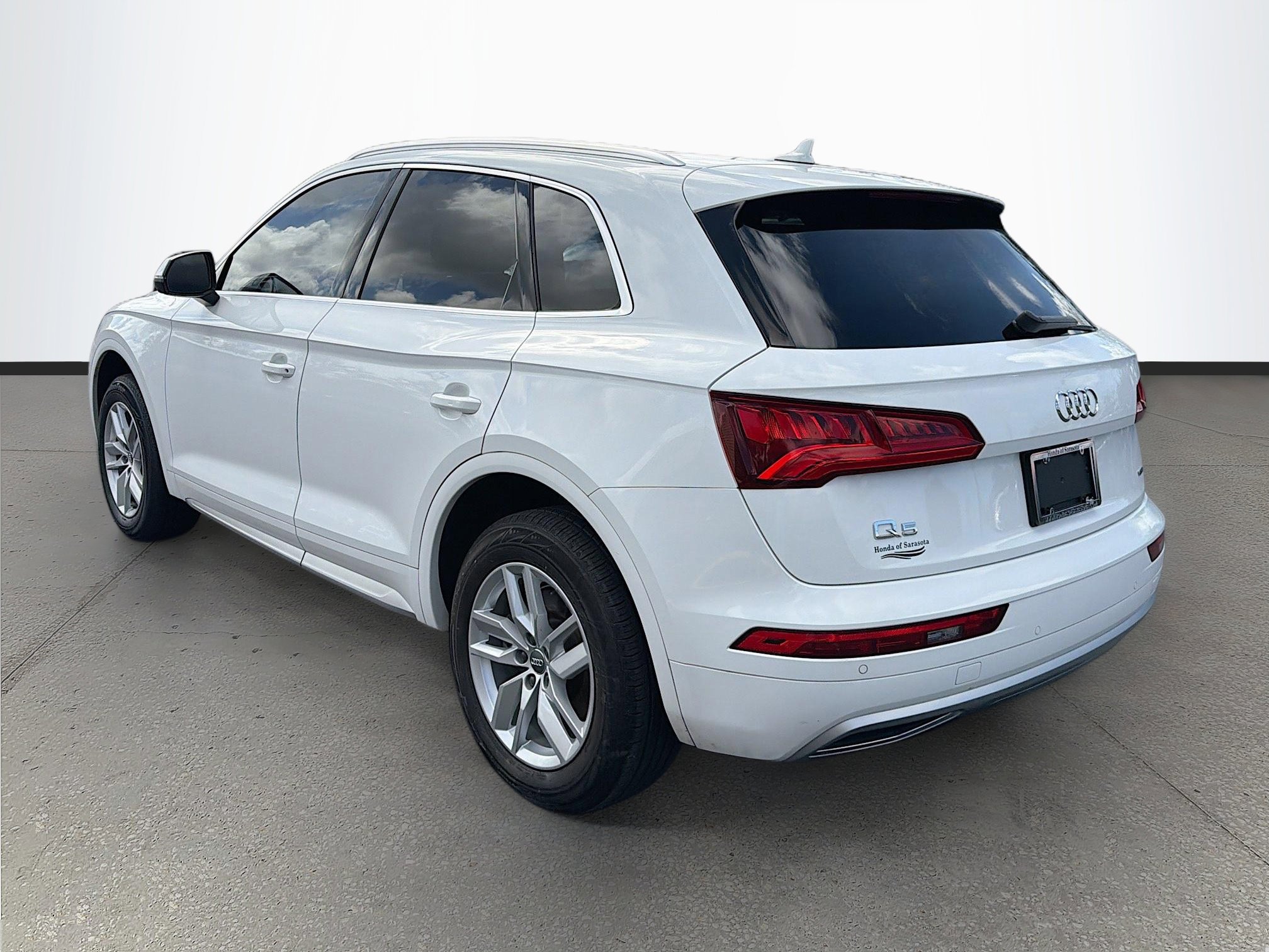 Used 2020 Audi Q5 2.0T Premium w/ Convenience Package image 6