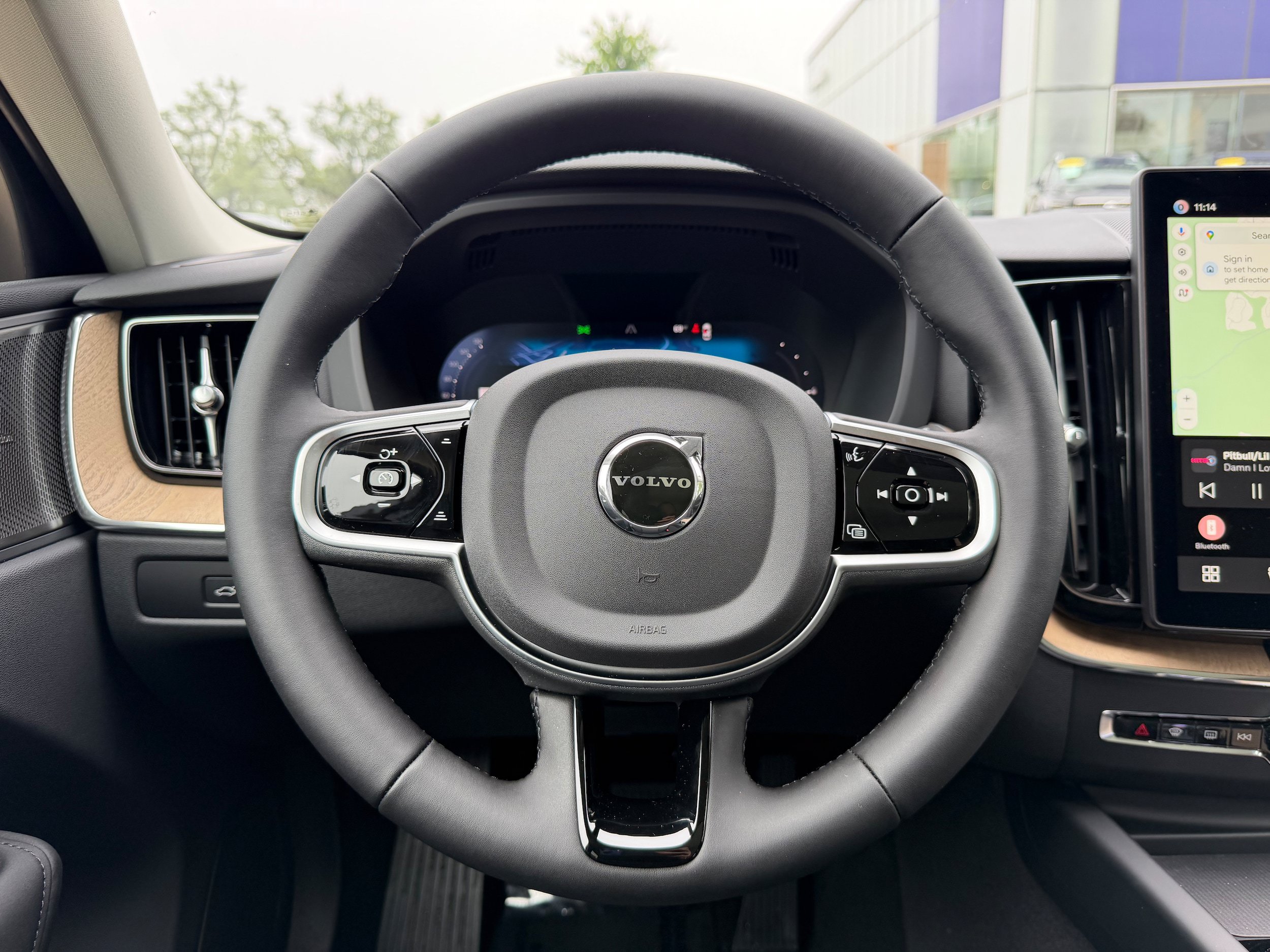 New 2026 Volvo XC60 T8 Plus w/ Protection Package Premier AWD/4WD image 14