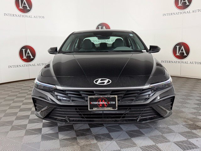New 2026 Hyundai Elantra Sport FWD image 3