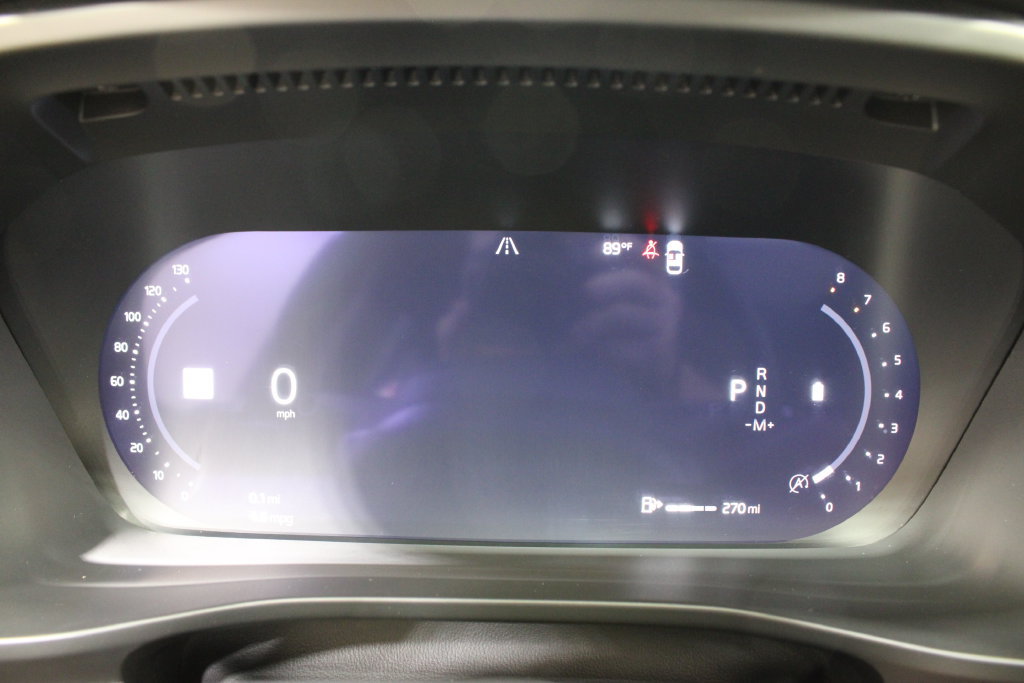 Certified 2026 Volvo XC40 B5 Plus AWD/4WD image 10