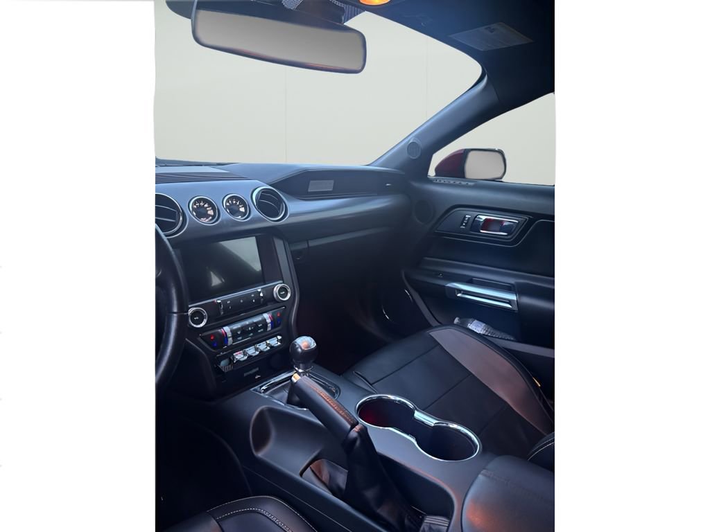 Used 2017 Ford Mustang GT Premium w/ GT Performance Package RWD image 9