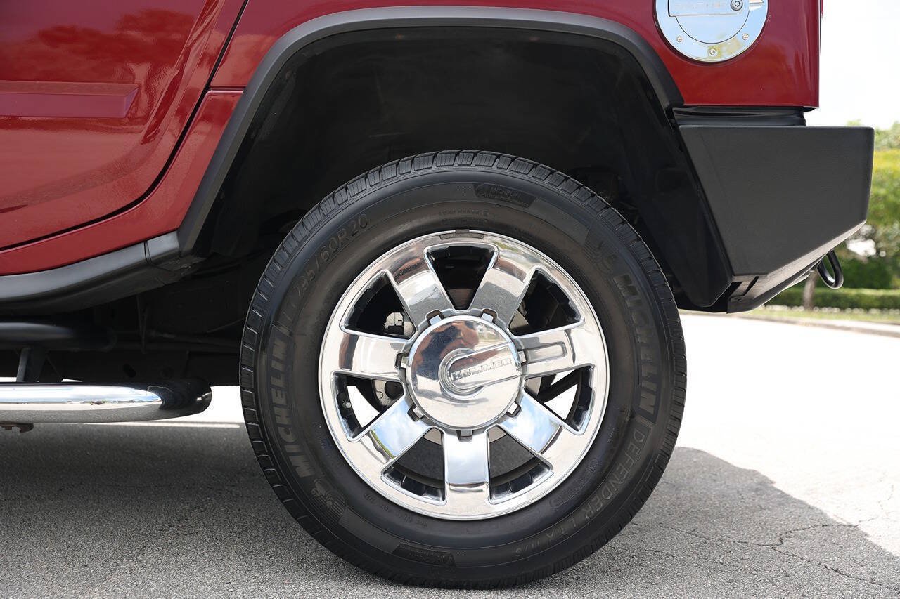 Used 2005 HUMMER H2 w/ Preferred Equipment Group AWD/4WD image 28