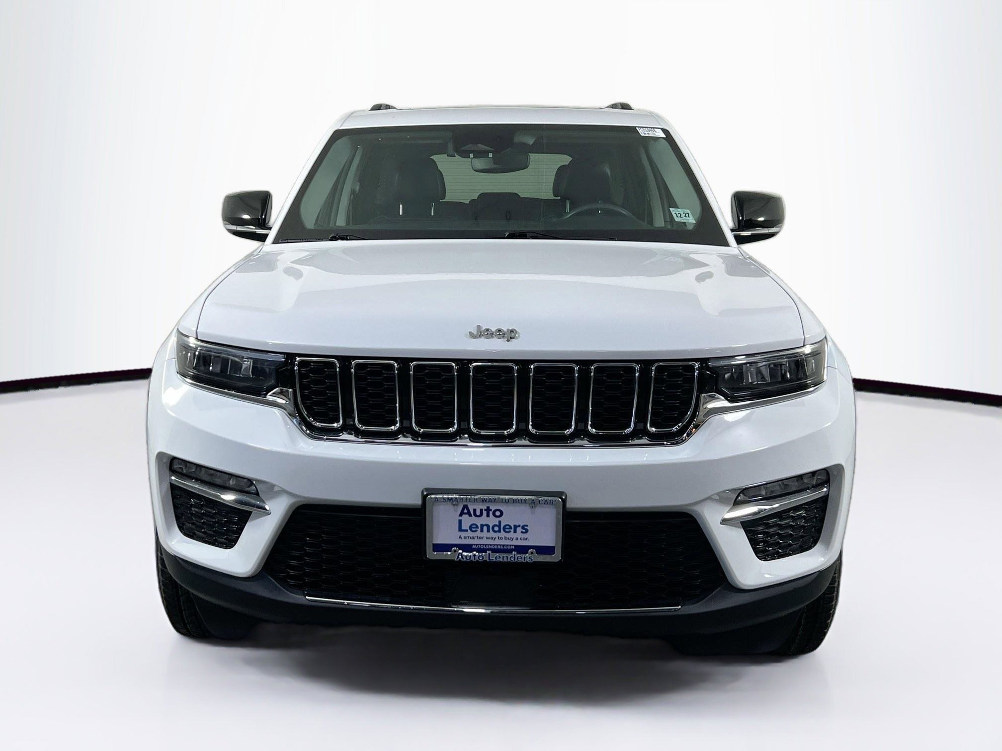 Used 2023 Jeep Grand Cherokee Limited AWD/4WD image 2