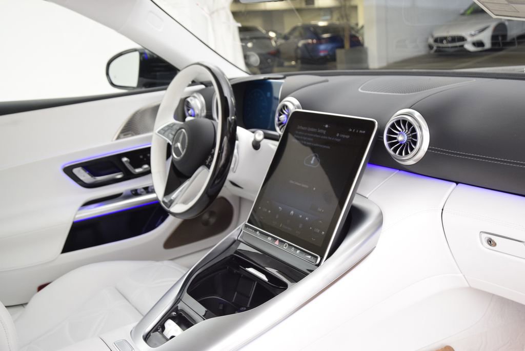 New 2026 Mercedes-Benz Maybach SL 680 image 15