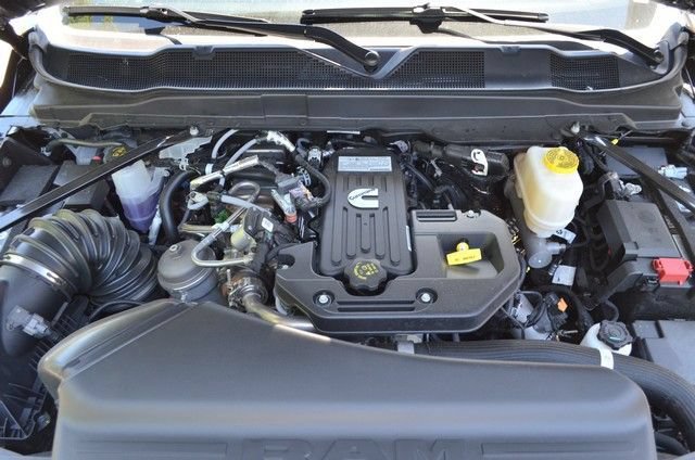New 2026 RAM 5500 Tradesman AWD/4WD image 31
