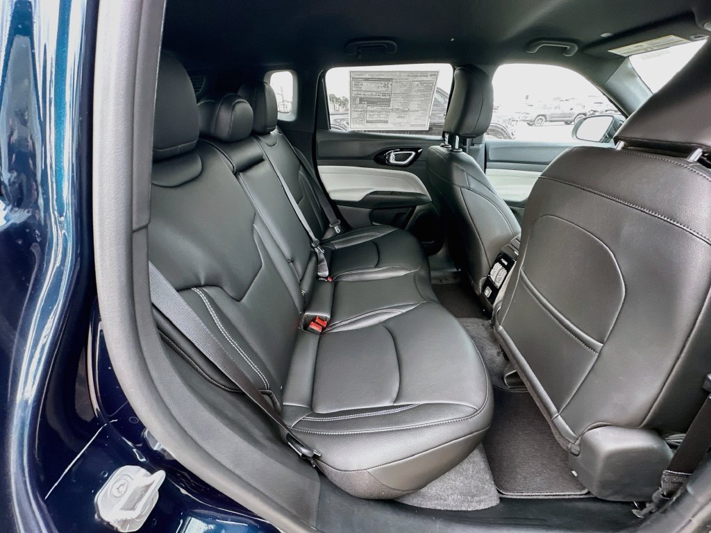 New 2026 Jeep Compass Limited AWD/4WD image 31