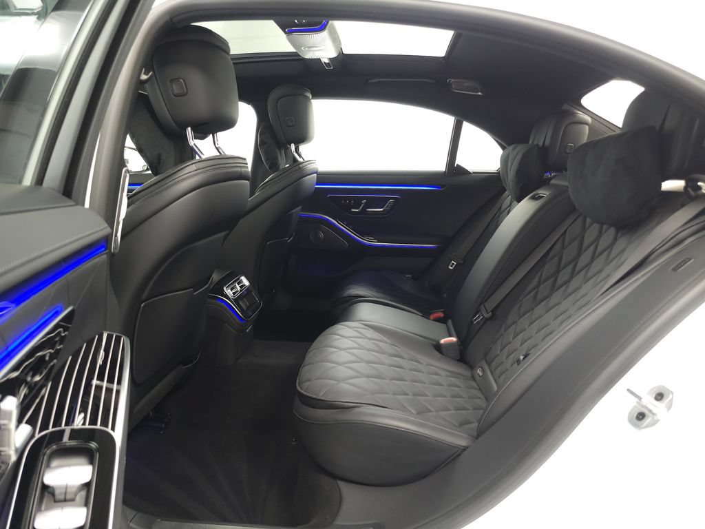 Used 2024 Mercedes-Benz S 580 4MATIC Sedan w/ AMG Line image 30