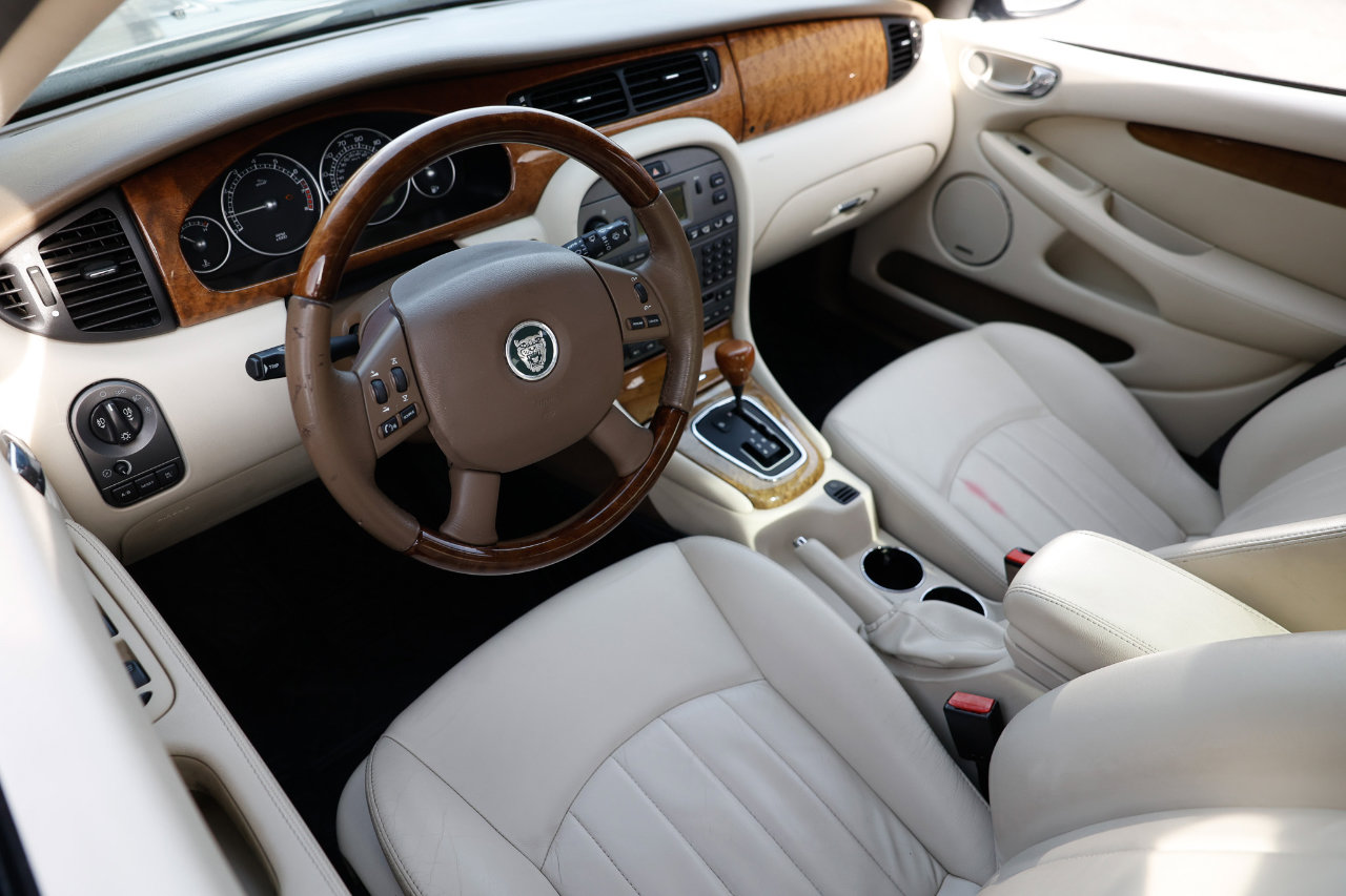 Used 2005 Jaguar X-TYPE 3.0 image 4