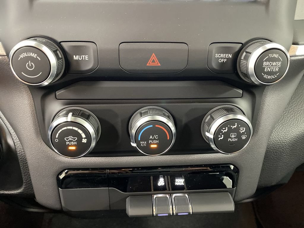 Used 2021 RAM 1500 Big Horn AWD/4WD image 19