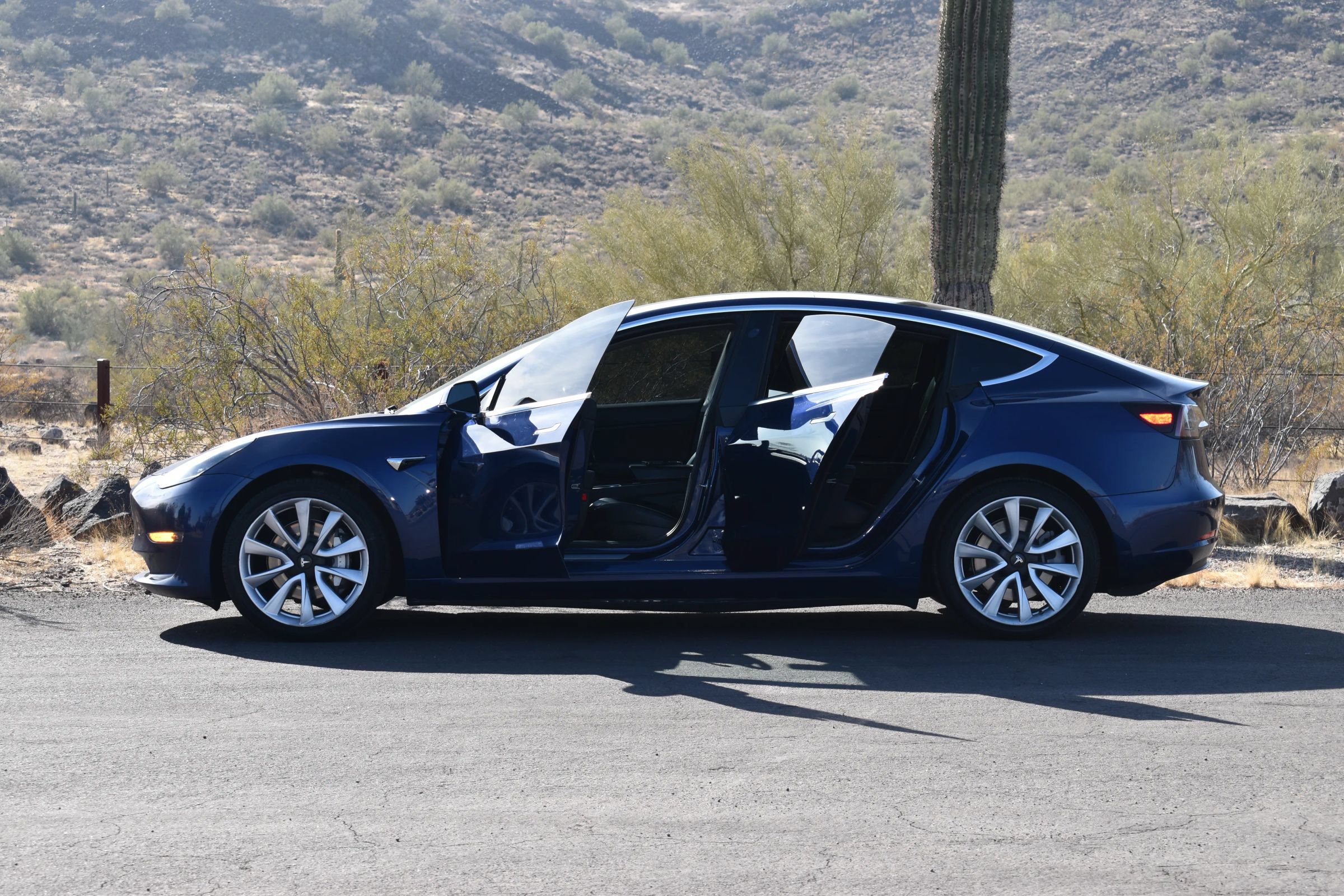 Used 2020 Tesla Model 3 Long Range AWD/4WD image 7