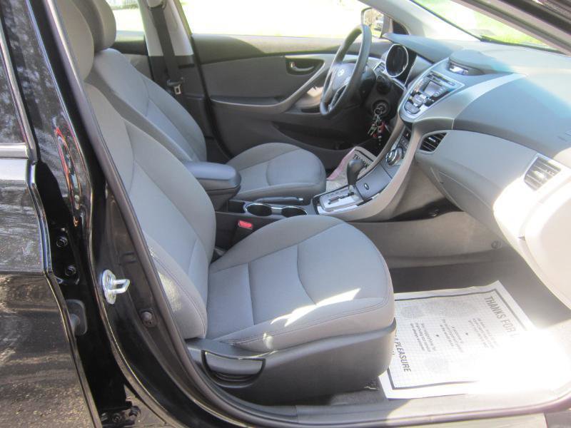 Used 2013 Hyundai Elantra GLS w/ Preferred Pkg image 11