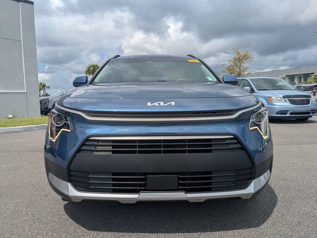 Used 2025 Kia Niro EX FWD image 8