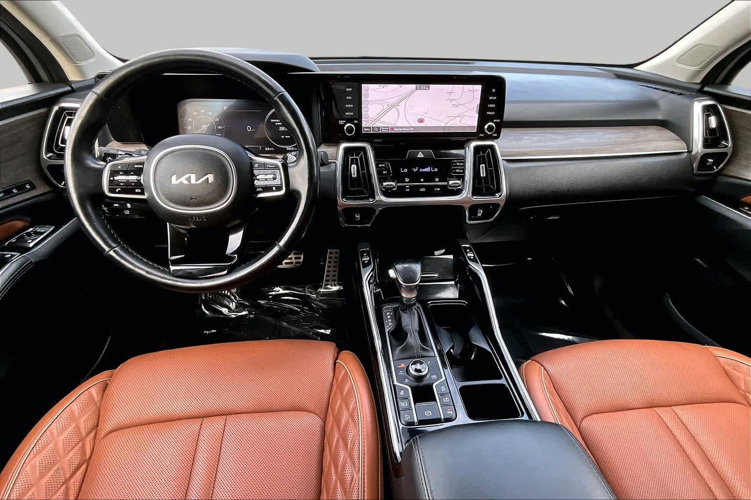 Used 2023 Kia Sorento SX Prestige AWD/4WD image 16