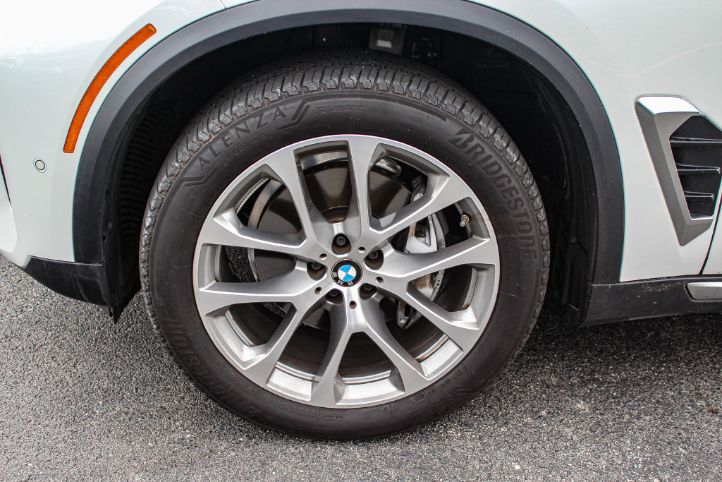 Used 2024 BMW X5 sDrive40i w/ Premium Package RWD image 10