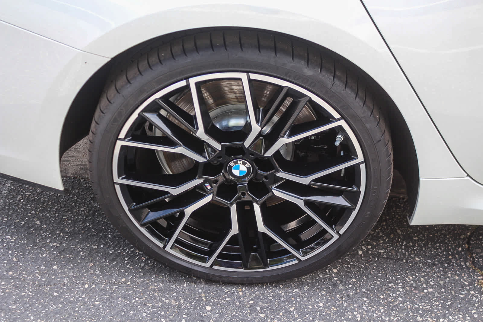 Used 2026 BMW 840i w/ M Sport Professional Package RWD image 8