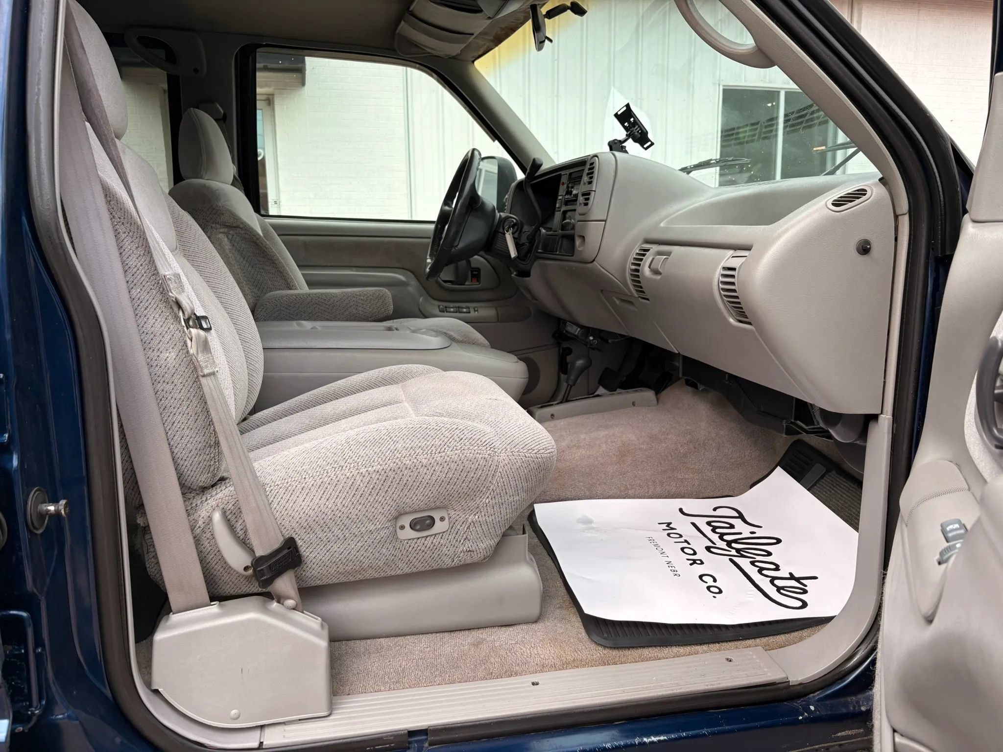 Used 1995 Chevrolet Silverado 3500 4x4 Crew Cab image 12