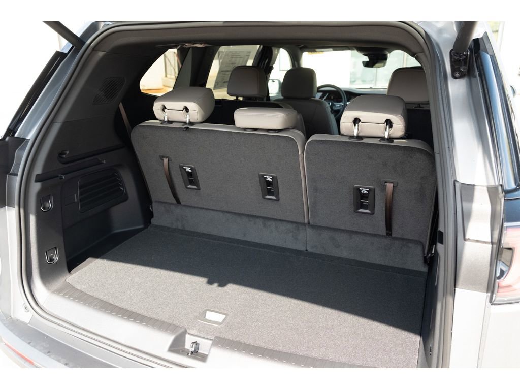 New 2026 GMC Acadia Elevation w/ Elevation Premium Package FWD image 34
