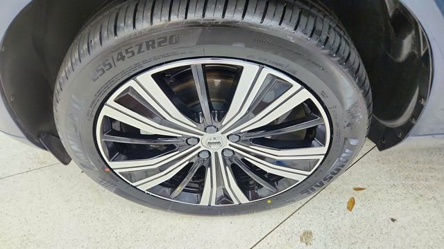 Used 2023 Volvo XC60 B5 Plus w/ Climate Package image 53