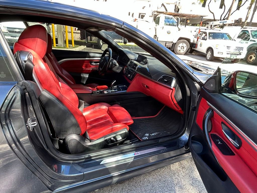 Used 2020 BMW 440i Convertible w/ M Sport Package image 29