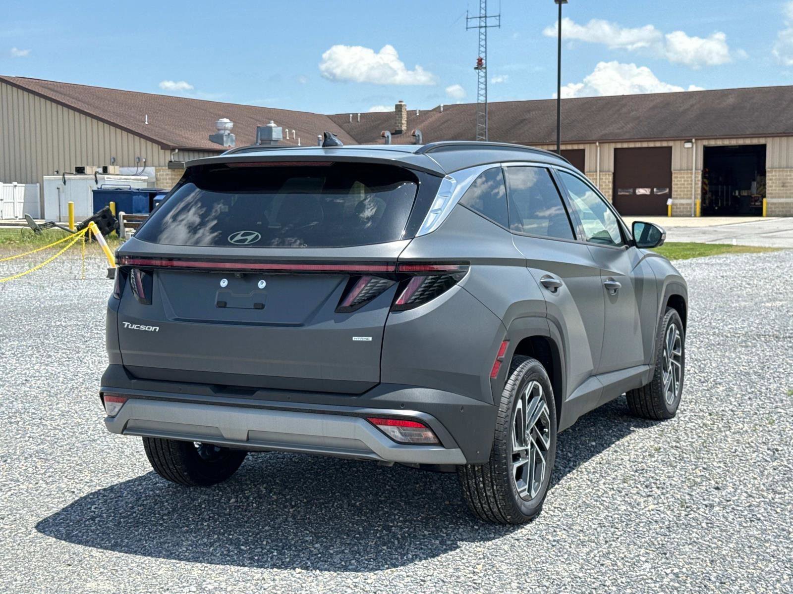 New 2025 Hyundai Tucson Limited image 14