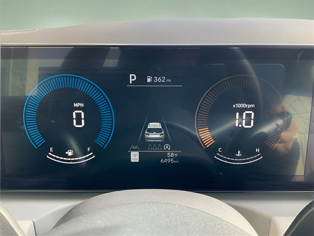 Certified 2025 Hyundai Tucson SE image 19