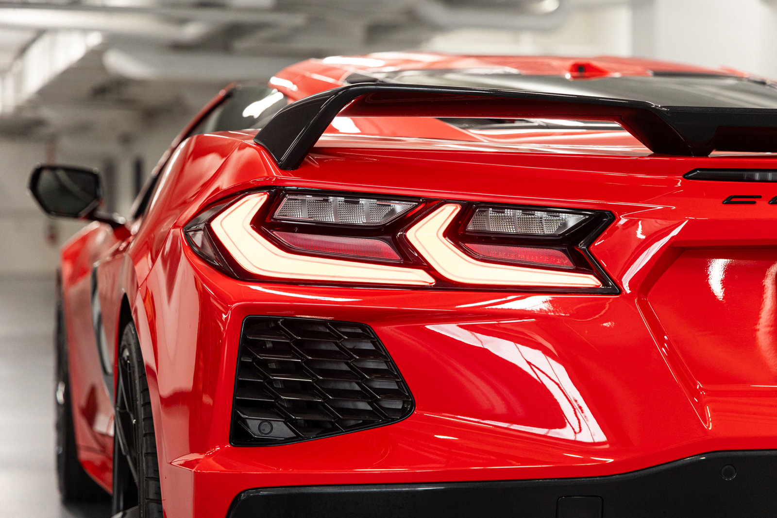 Used 2024 Chevrolet Corvette Stingray Coupe w/ Z51 Performance Package RWD image 15