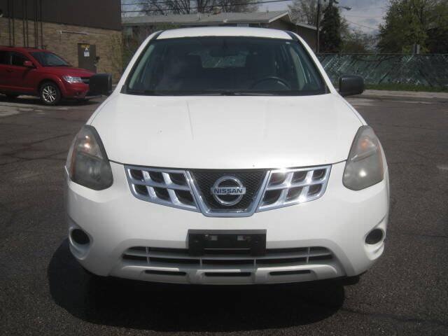 Used 2014 Nissan Rogue S AWD/4WD image 2