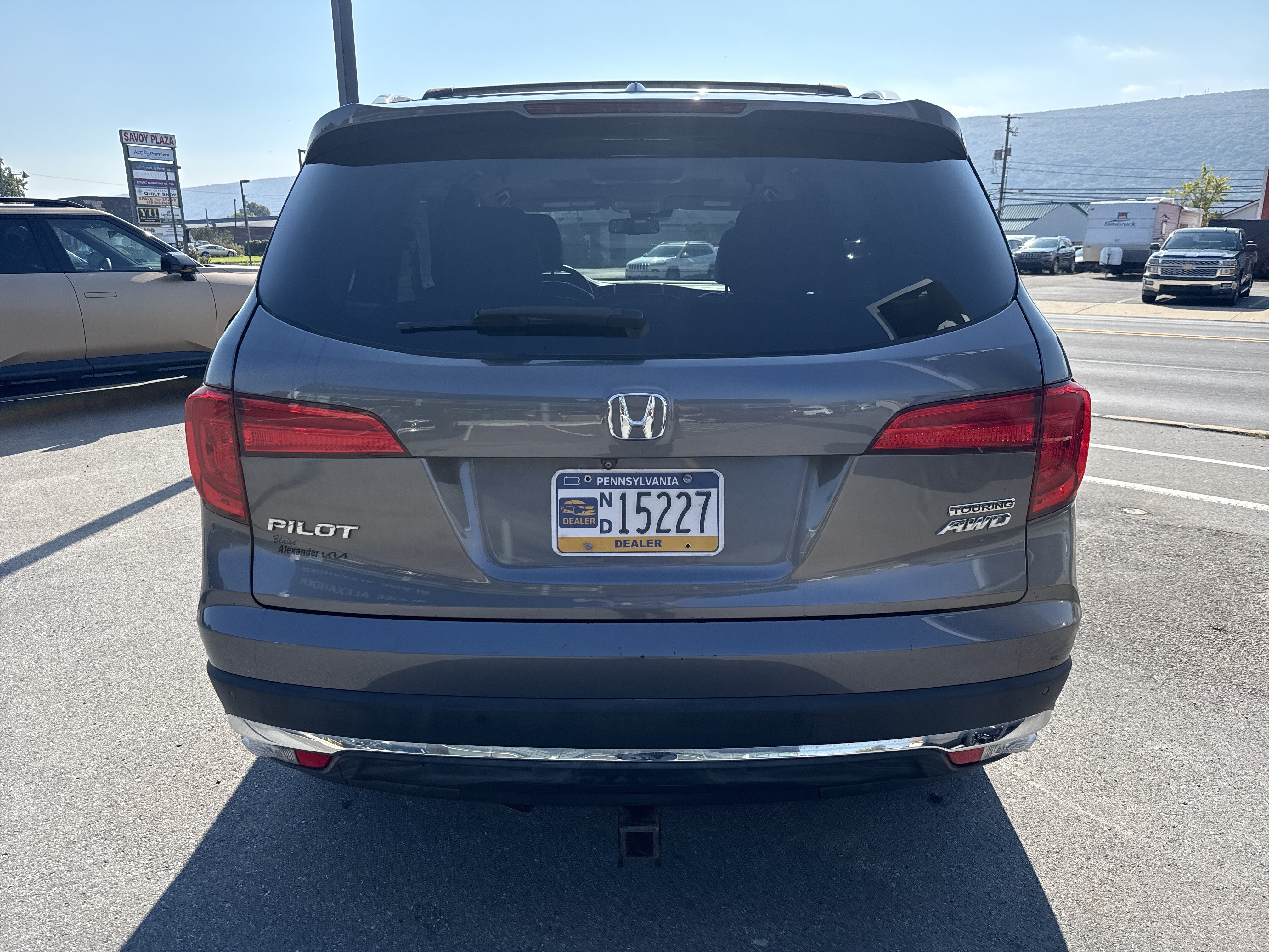 Used 2016 Honda Pilot Touring image 4