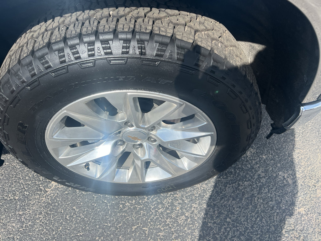 Used 2022 Chevrolet Silverado 1500 LTZ image 2